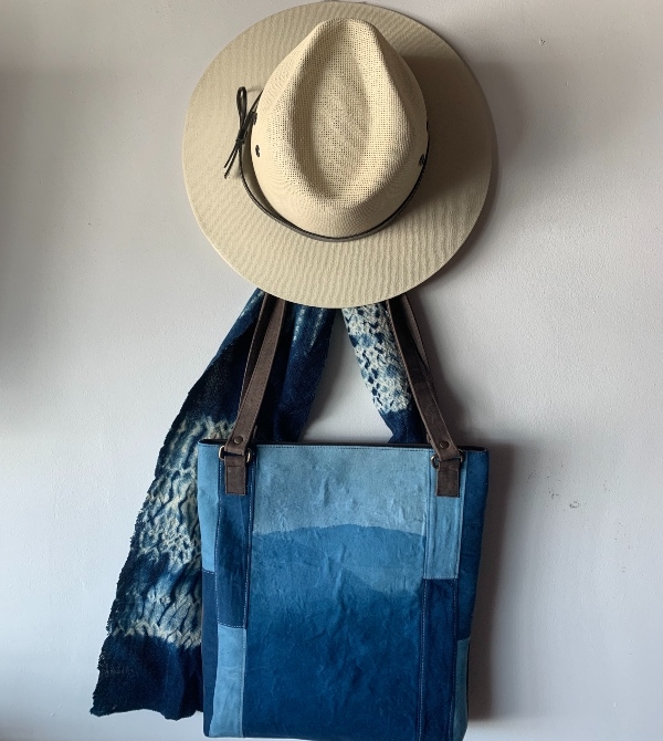 Shades of blue BAG